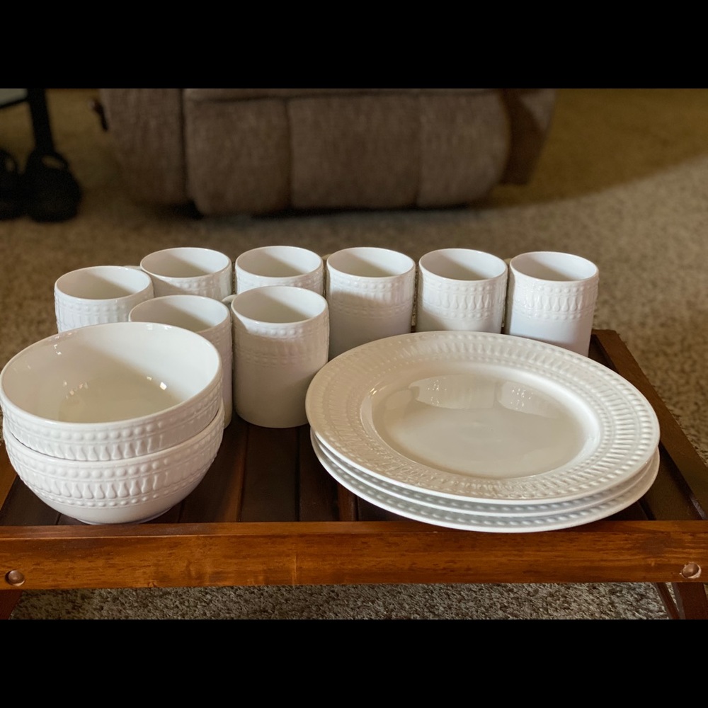 PHFALZGRAFF WHITE DISH-incomplete